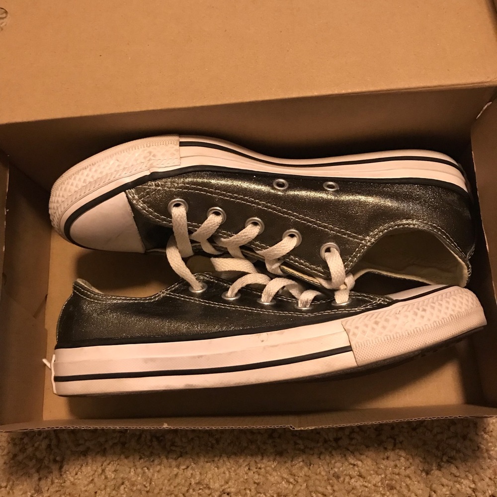 Women’s converse